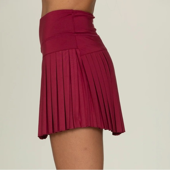 Women's Burgundy Pleated Skirt - Picture 3 of 10